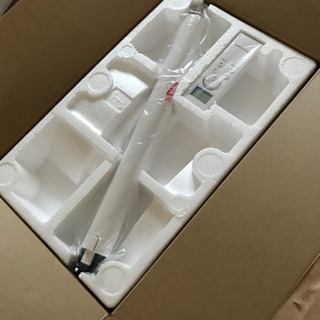 【新品未使用】 サーキュレーター 30畳 リビング扇風機 DCモーター 高さ調節可 一台3役 上下左右自動首振り 2層15枚羽根 パワフル送風 (換気/3D空気循環) 卓上扇風機 LED液晶スクリーン付 リモコン付 タイマー機能付 風量32段階調節 5つ運転モード 組み立て簡単 超軽量設計 お手入れ簡単 静音 省エネ 家計にやさしい 家庭用/業務用/アウトドア用 梅雨 除湿 全シーズン活躍 説明書 ホワイト  