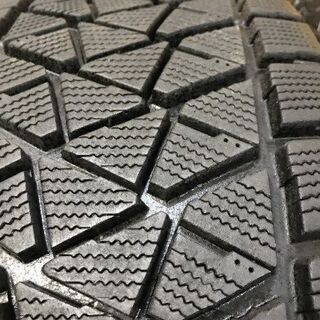 BS BLIZZAK DM-V2 265/65R17 17インチ スタッドレス 4本 2018年製 バリ溝 ランクルプラド ハイラックスサーフ等　(VTD426) クレジットカード QR決済可能 BS BLIZZAK DM-V2 265/65R17 17インチ スタッドレス 4本 2018年製 バリ溝