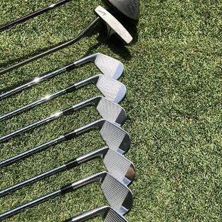 【成約済み】ゴルフクラブセット + キャディバッグ