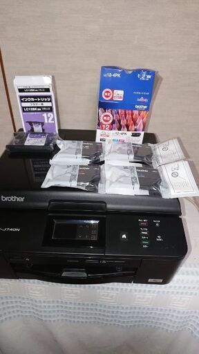 初心者向のノート型パソコンとプリンターセット