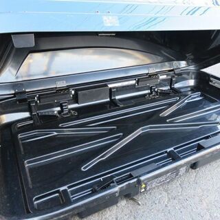 取引中　　　　　　　　　　　　　　　　　　　　　　【札幌市内配送可能】カーメイト 両開きルーフボックス RV-INNO BR-100 キャリアステー バーの3点セット 中古