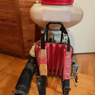 背負動力散布機　ゼノア