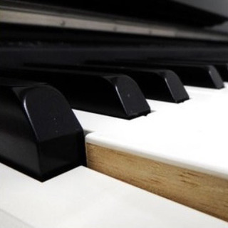 値下げしました❗️YAMAHA電子ピアノ中古クラビノーバ[購入価格378,000円(税別)]