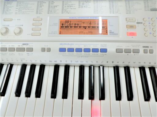 キーボード CASIO カシオ LK-205 61鍵盤 楽器  570音色 幅95x奥行37x高さ13cm ホワイト系 苫小牧西店