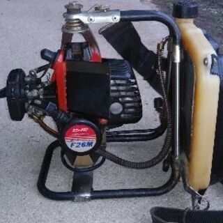山田機械工業ビーバ背負い式刈払機F26M(G) 山田機械工業ビーバ背負い式刈払機F26M(G)
