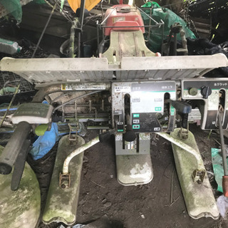 クボタ歩行式田植え機