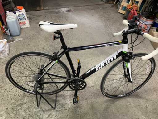 ジャイアント　ロードバイク　DEFY