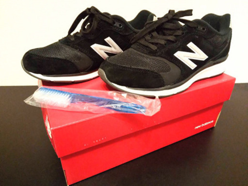 ニューバランス NEW BALANCE 靴 スニーカー シューズ レディース 黒 ブラック かっこいい かわいい おしゃれ ほぼ新品 箱付き
