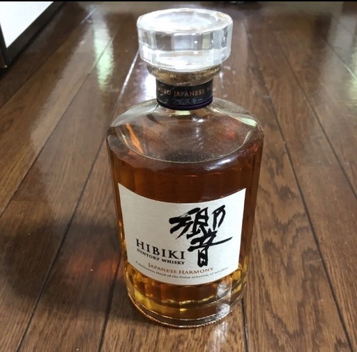 サントリー　ジャパニーズウイスキー　響　700ml
