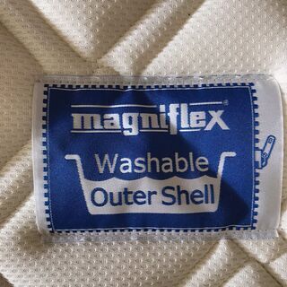 高反発マットレス！！！　magniflex　ダブルベット（枠付き）　３９，９８０円（税込み）　