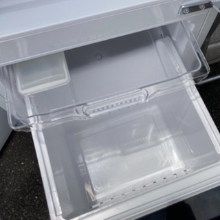 【RKGRE-677】特価！ハイセンス/Hisense/150L 2ドア冷凍冷蔵庫/HR-D15A/中古品/2017年製/当社より近隣無料配達