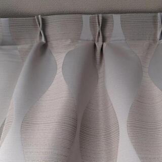【新品】遮光ジャガード織りカーテン　４枚  サイズ幅100cm丈...