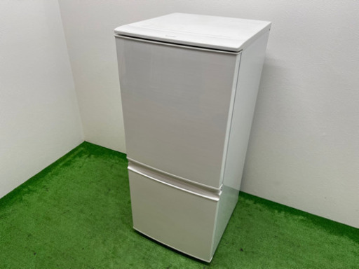 シャープ/ＳＨＡＲＰ　ノンフロン冷凍冷蔵庫　１３７L　２０１７年製　SJ-D14C-W