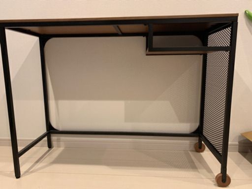 【最終値下げ】IKEA　FJÄLLBO フィエルボ ラップトップテーブル ブラック