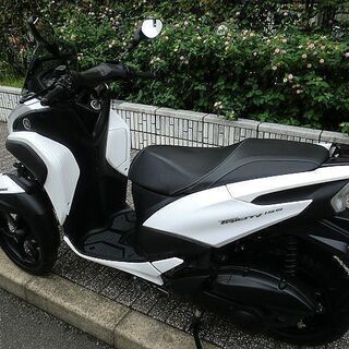 ★普通免許仕様トリシティ155ABSワイドトレッド 極低走行2415km ロングスクリーン マルチバー★東京/大田区【下取OK】 ☆普通免許仕様トリシティ155ABSワイドトレッド！1.8万km台 マルチバー