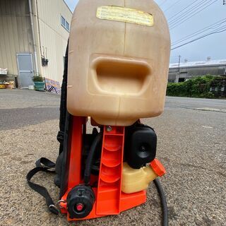 初期不良対応OK 現物確認歓迎 整備済 女性でもかけ易く 噴霧水量多く除草向き iスタート 背引き 背負動噴 共立 SHRE201B 20L   06/29分