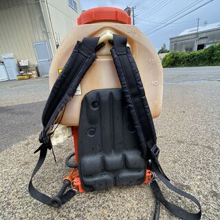 初期不良対応OK 現物確認歓迎 整備済 女性でもかけ易く 噴霧水量多く除草向き iスタート 背引き 背負動噴 共立 SHRE201B 20L   06/29分