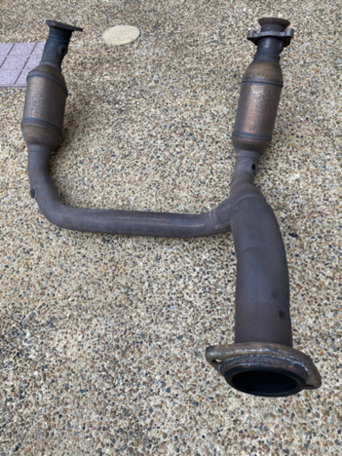 ☆再値下げ！2007エスカレード純正触媒 2007エスカレード純正触媒 ☆再値下げ！2007エスカレード純正触媒 ☆再