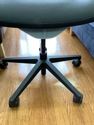 Steelcaseワークチェアのご紹介です。