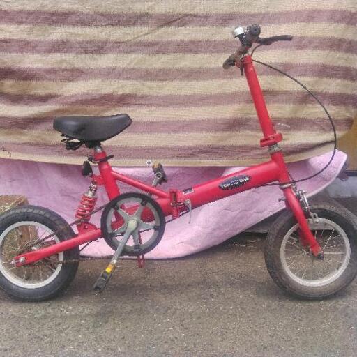 サスペンション折り畳み自転車　とっても小さい　12インチ