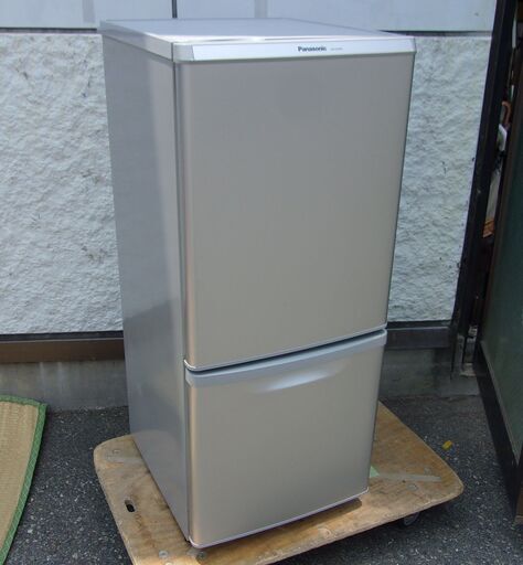 【送料込】Panasonic パナソニック　NR-B146W-S 冷蔵庫 Panasonic NR-B146W-S 冷蔵庫 パナソニック 格安 厚木市、愛川