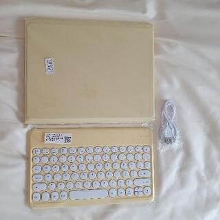 【新品】ipadケースキーボード付き (ipad7,8世代/iP...