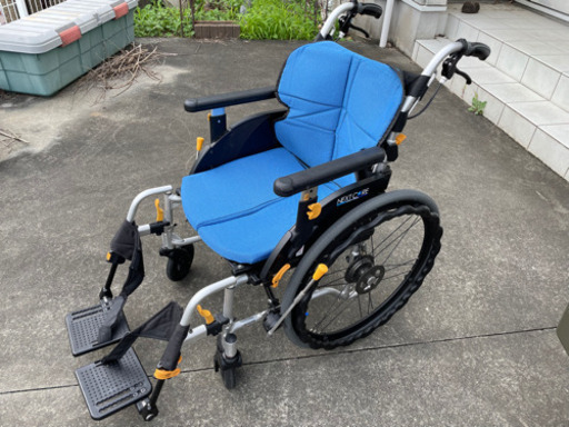 綺麗な車椅子　マツナガ　NEXT-51B