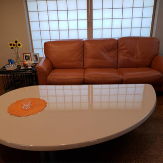 【ネット決済・配送可】ソファー、テーブルセット