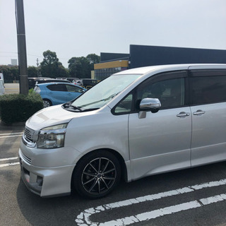 値引き可能　トヨタヴォクシー 70  車検長い　