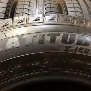 MICHELIN X-ICE XI2 235/65R17 17インチ スタッドレス 4本 2017年製 バリ溝 VOLVO.XC60/XC90 ジャガー/Eペイス等　(TH424) クレジットカード QR決済可能 MICHELIN X-ICE XI2 235/65R17 17インチ スタッドレス 4本 2017年製 バリ溝