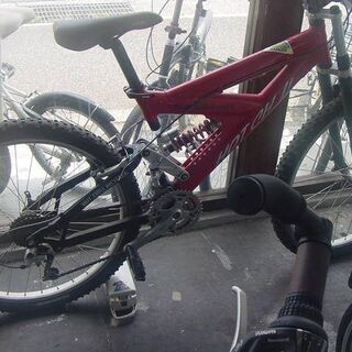 オートフィックス店頭にて HOT アウトレット CHILI 3×8段 