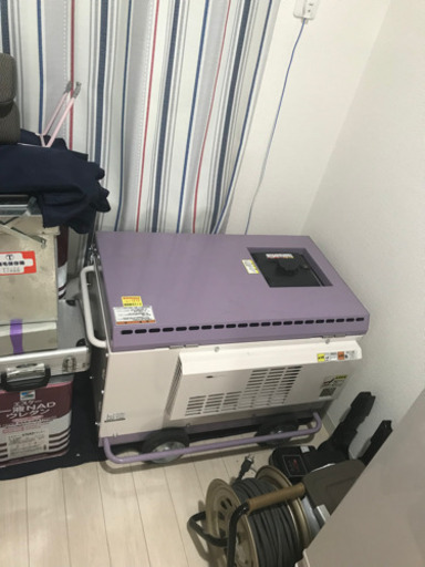 防音型エンジン式コンプレッサー、値引きしました。