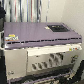 その他 防音型エンジン式コンプレッサー、値引きしました。
