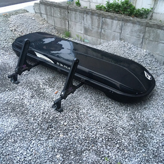 ルーフキャリアとボックス