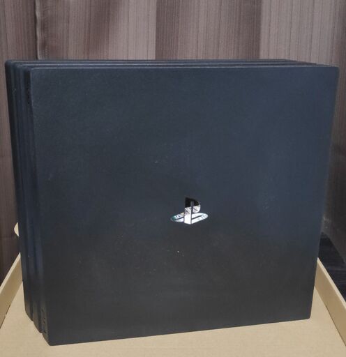 【中古】PS4 Pro　CUH-7200B（HDD1TB）