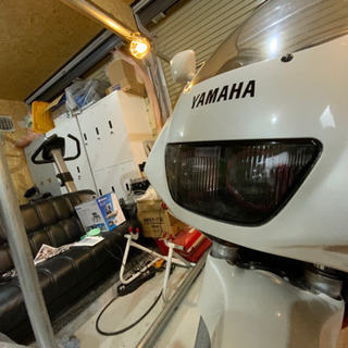 fzr250r 2000年モデル　特攻の拓ケニーロバーツ号