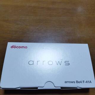 【新品】大幅値引きの送料込み docomo arrows Be4...