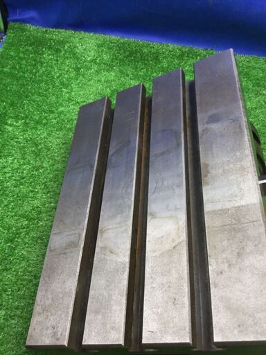 エコツール知立店】YAMATO 傾斜テーブル バイス台 AGD-2【愛知県