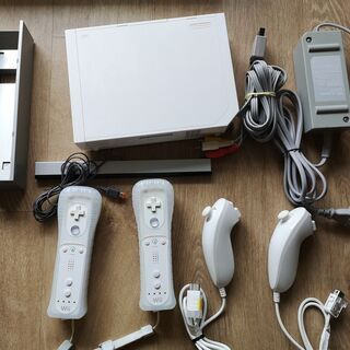 （受付終了）Wii 本体＋バランスボード＋ソフト5本（Wii F...