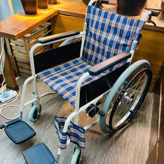【ネット決済】自走式車椅子 中古品 室内使用 ノーパンクタイヤ 美品