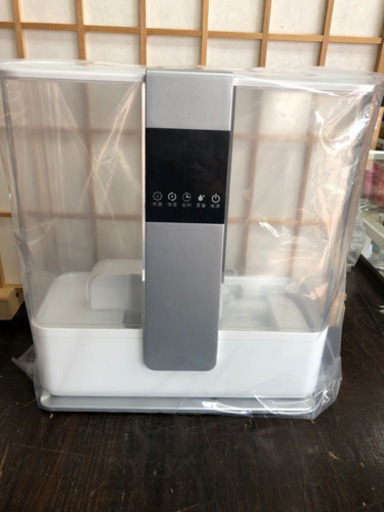 【お値下げ‼︎】オススメ‼︎   加湿器　乾燥対策　保湿　人気商品　ホワイト　オシャレ　コンパクト