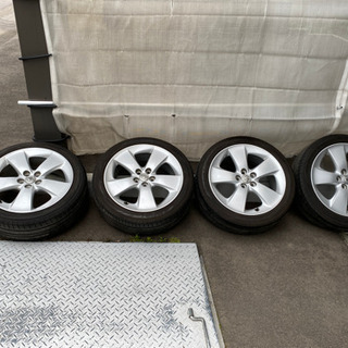 プリウス後期 ツーリング純正17インチタイヤ付き 中古