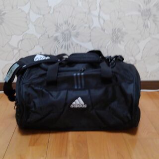 adidas　バッグ　