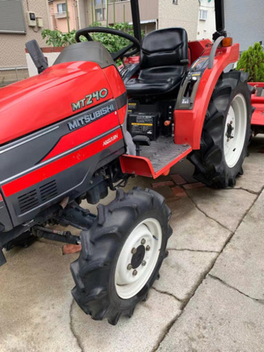 三菱トラクターMT240乗用型四駆ディーゼル24馬力自動水平 三菱トラクターMT240乗用型四駆ディーゼル24馬力自動水平