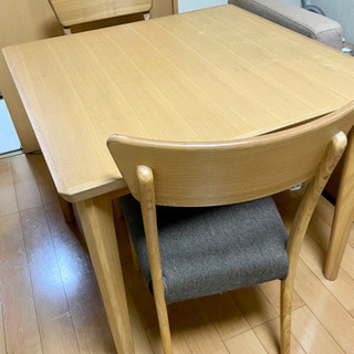 【取引決定済】テーブル 椅子 セット