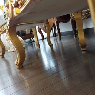 ロココ調 猫脚 チェア 肘掛け椅子 彫りも深く重厚