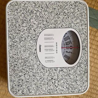 【ネット決済】タニタの体重計　2018年式　アナログ式　電池交換不要