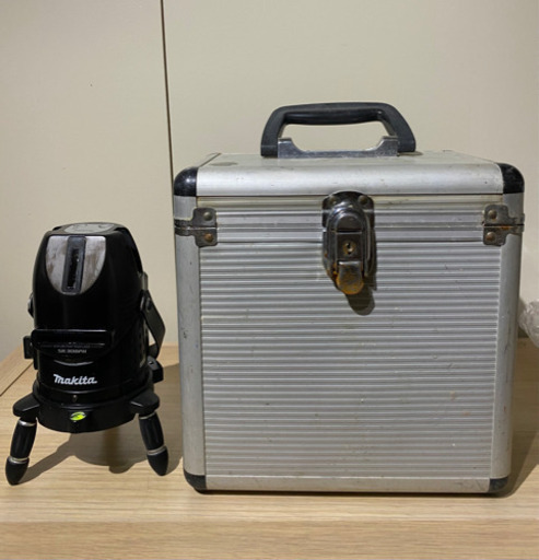 中古　マキタ　SK308PH レーザー墨出し器