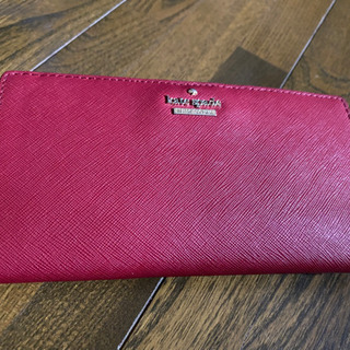 【ネット決済・配送可】Kate spade 赤　長財布