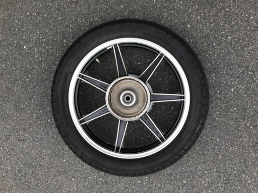 SR400 キャストホイール　リア18インチ(タイヤ付き) SR400 キャストホイール リア18インチ(タイヤ付き)